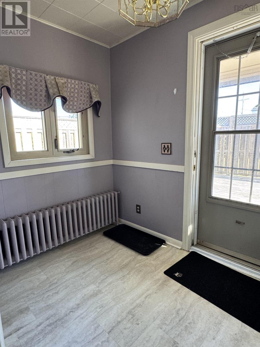 325 Reserve Street Property Photo 3