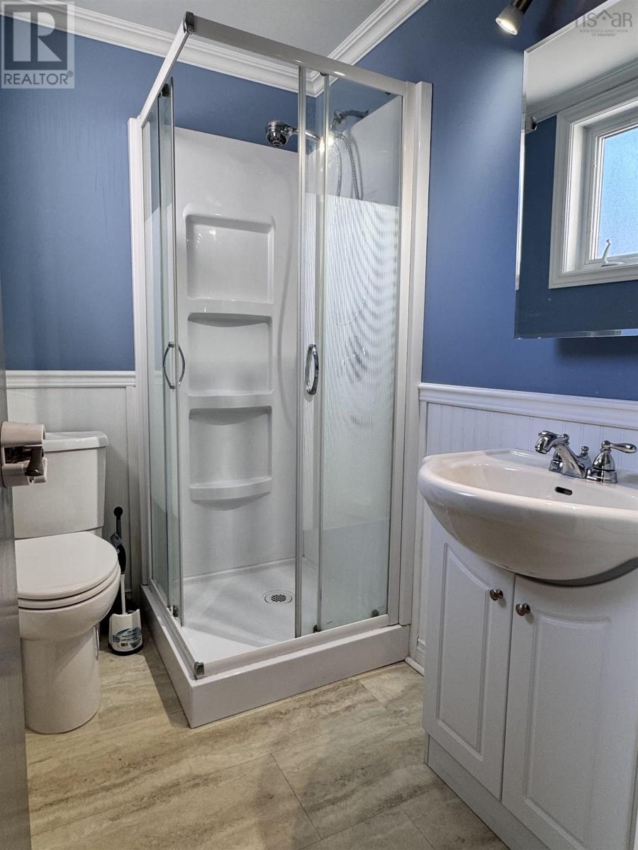 325 Reserve Street Property Photo 5