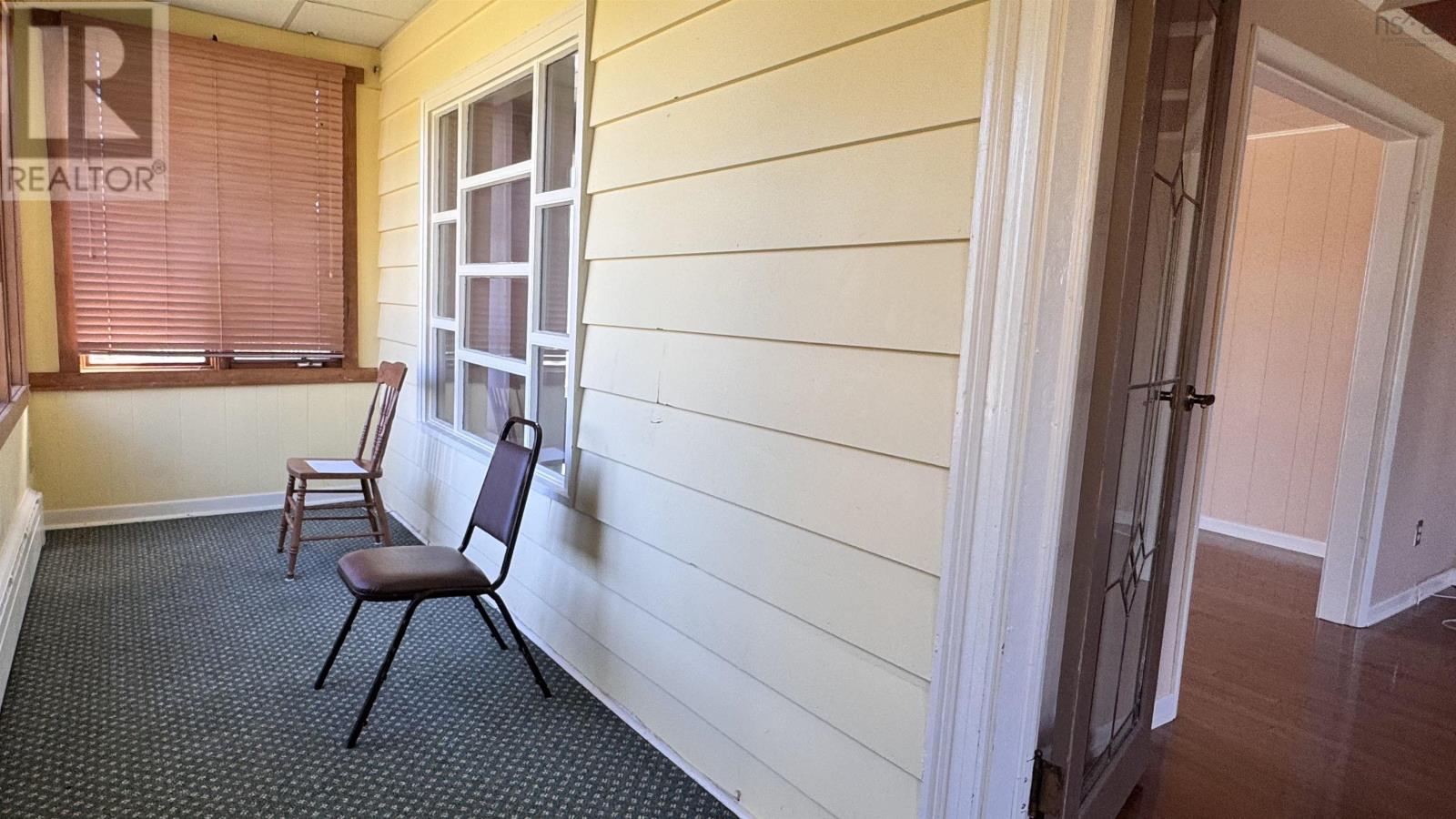 325 Reserve Street Property Photo 15
