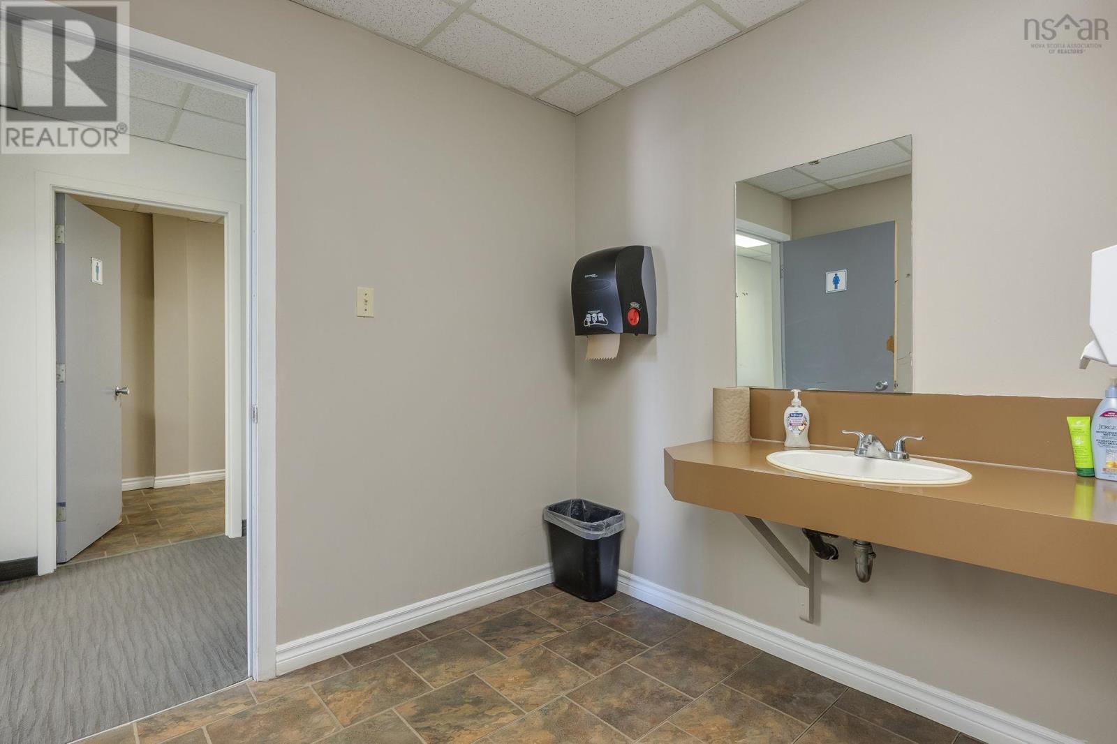 35-49 Webster Street Property Photo 17