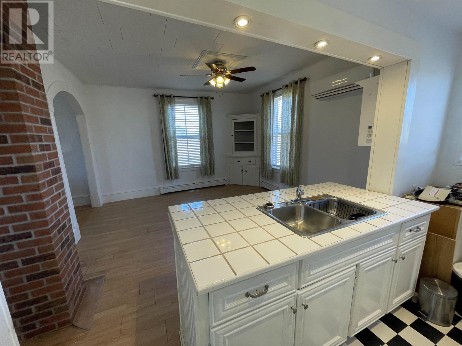 41044 Rte 2 Western Road Property Photo 7