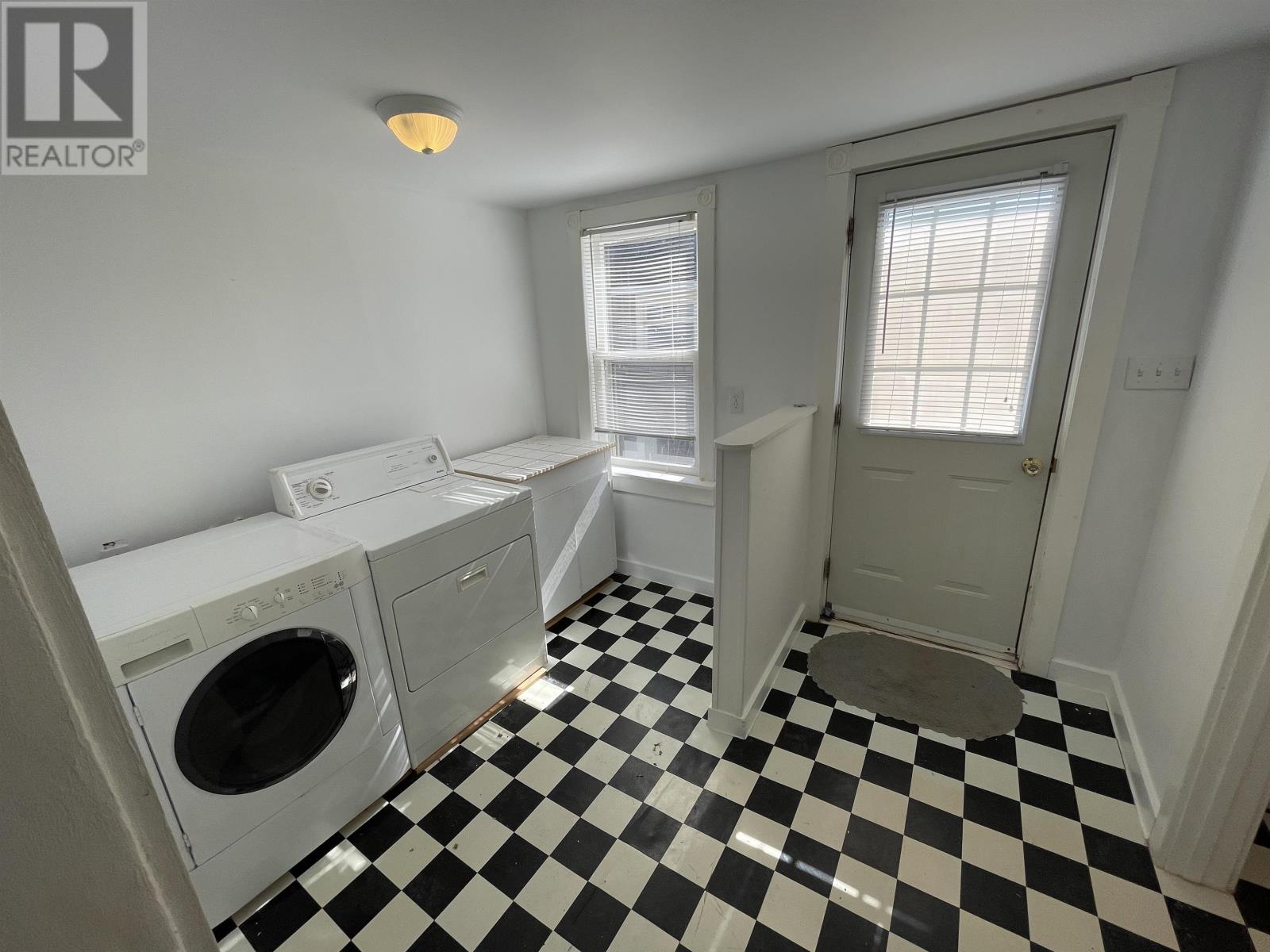 41044 Rte 2 Western Road Property Photo 15