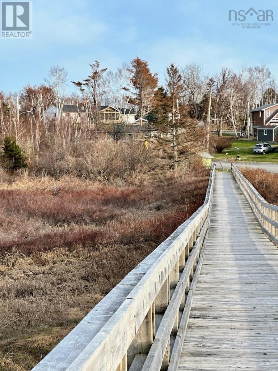 6143 Little Harbour Road Property Photo 38