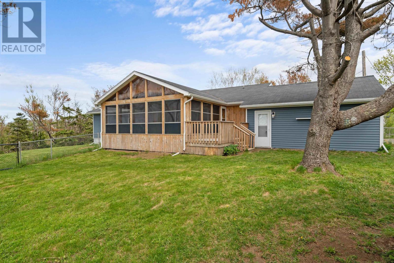 6143 Little Harbour Road Property Photo 49