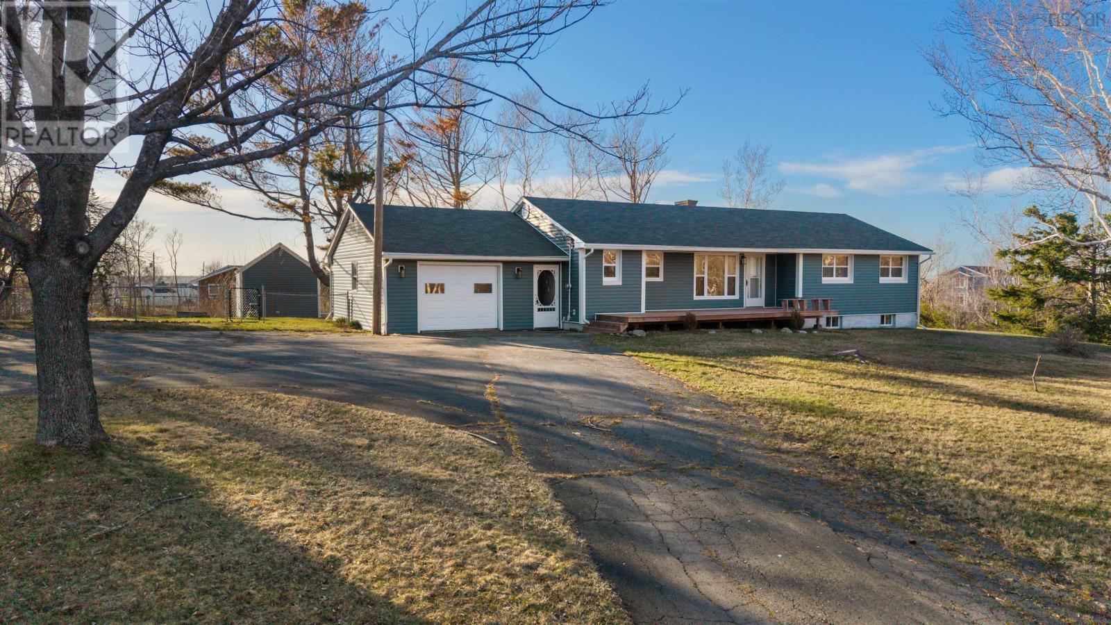 6143 Little Harbour Road Property Photo 9