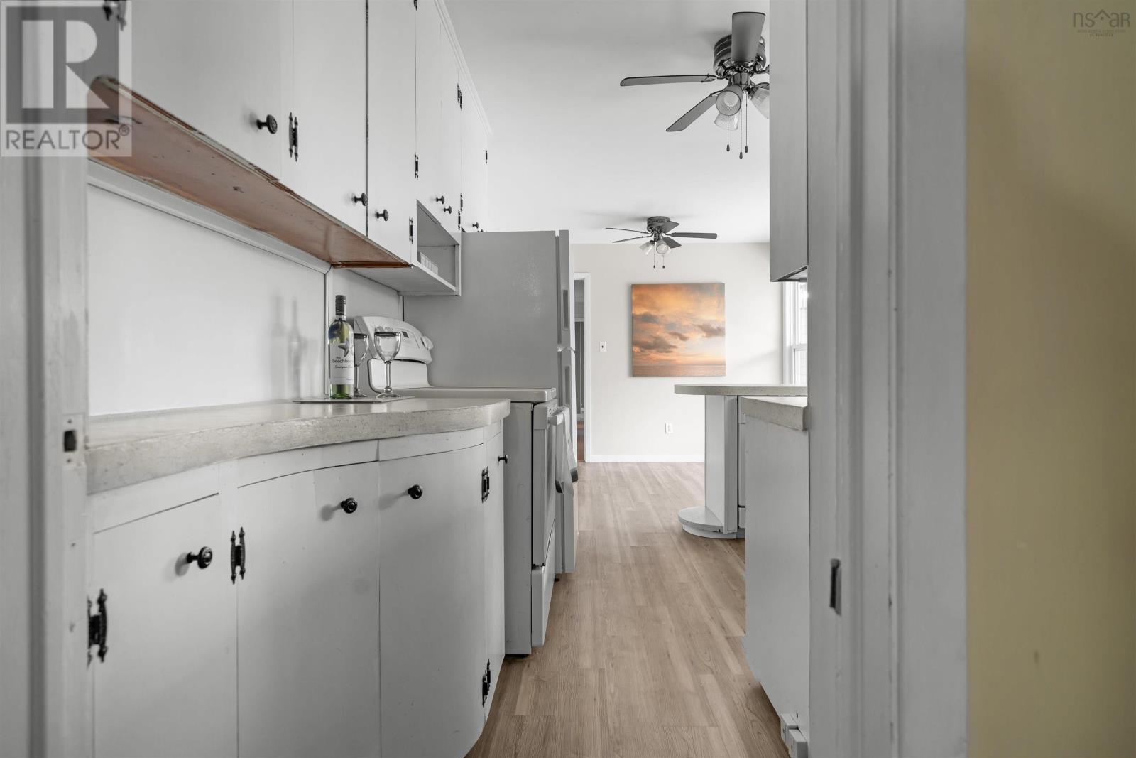 6143 Little Harbour Road Property Photo 15