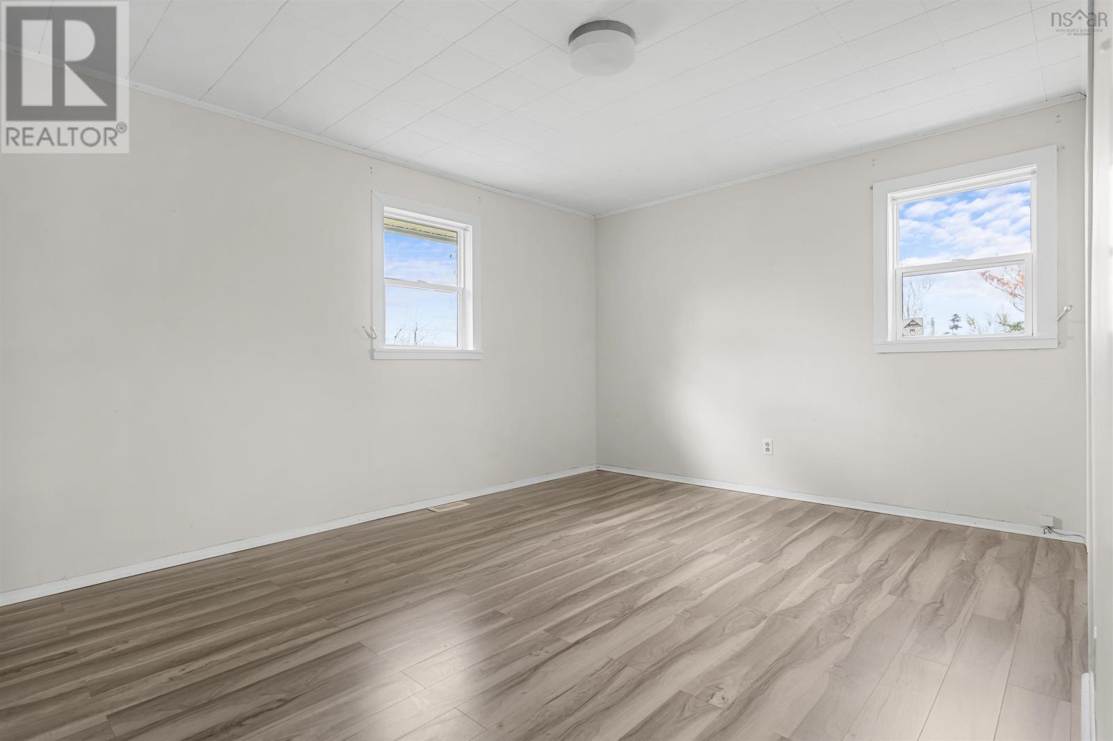 6143 Little Harbour Road Property Photo 21