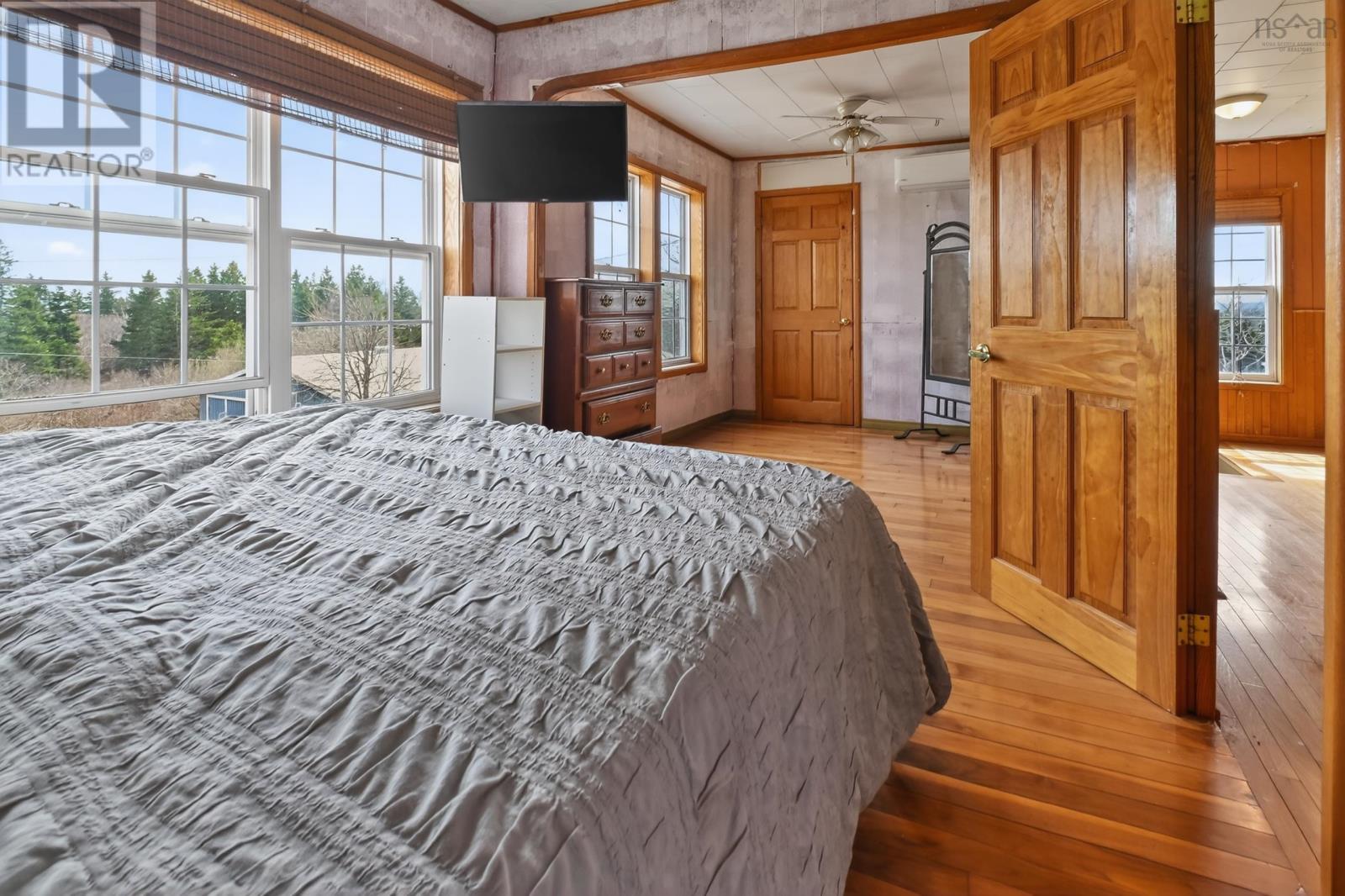460 Red Point Road Property Photo 30