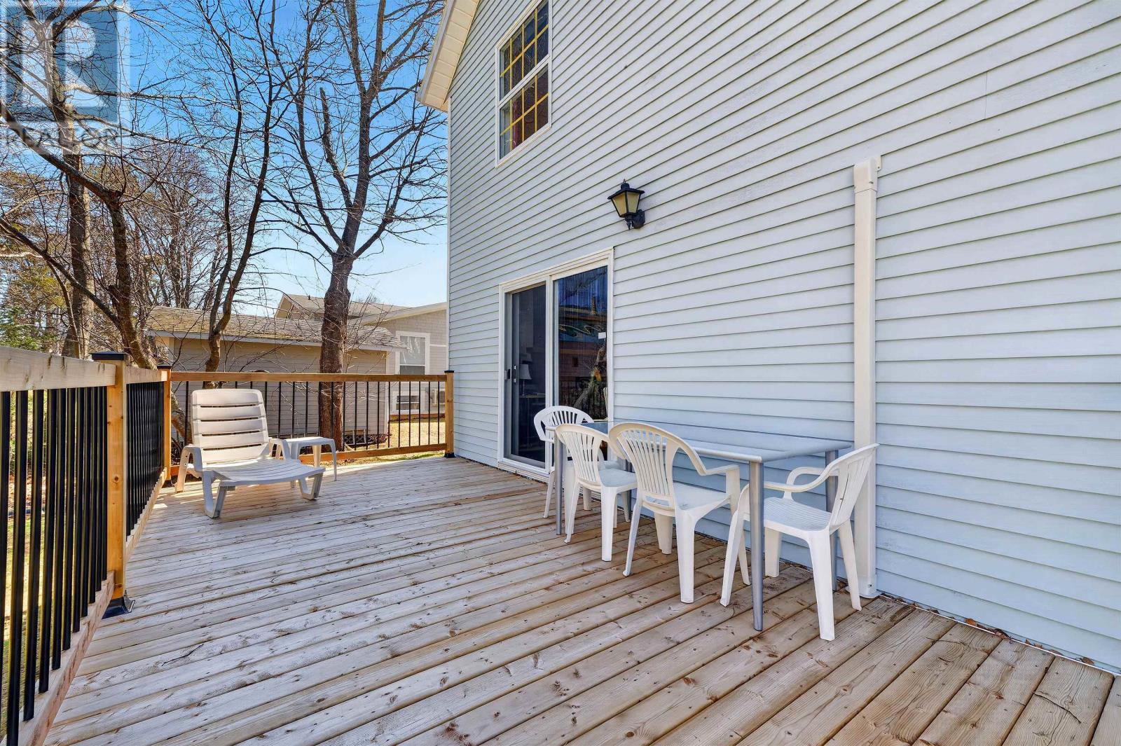 20 Johnson Avenue Property Photo 40