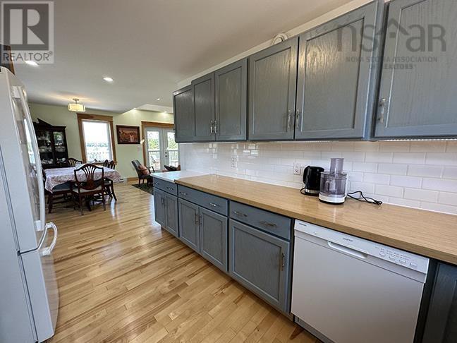 1589 Corbetts Cove Road Property Photo 10