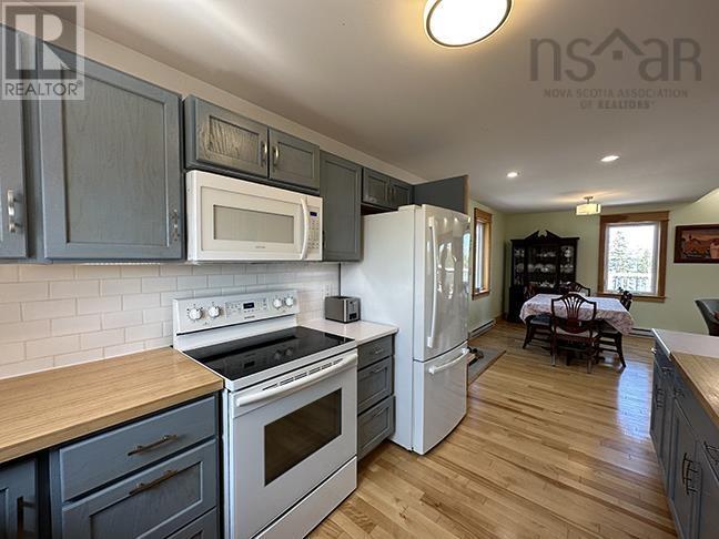 1589 Corbetts Cove Road Property Photo 11