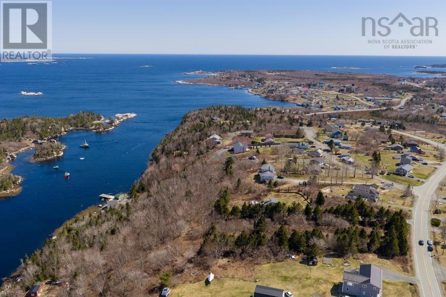 1484/1486 Terence Bay Road Property Photo 4