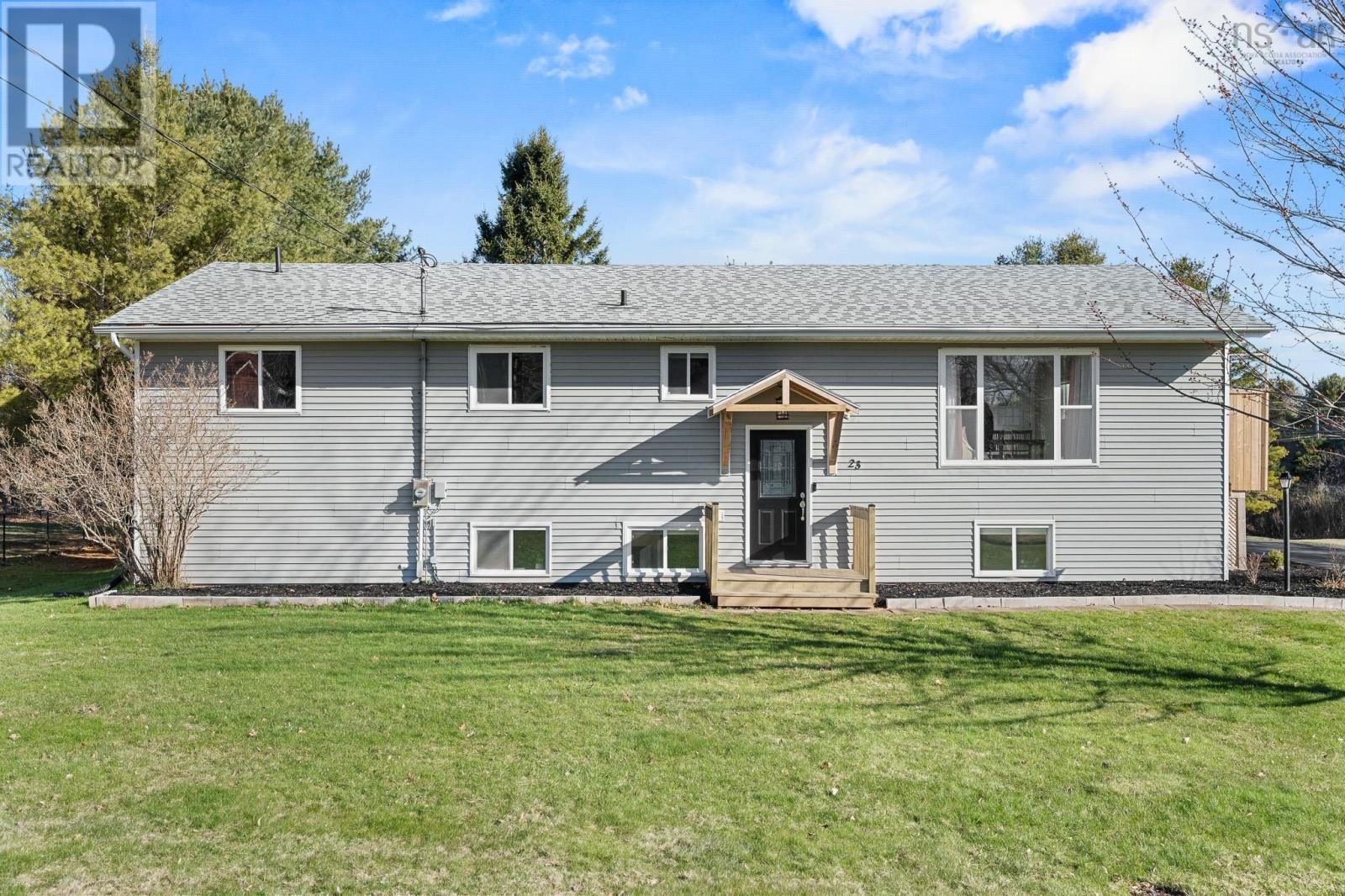 23 Retson Drive Property Photo 1