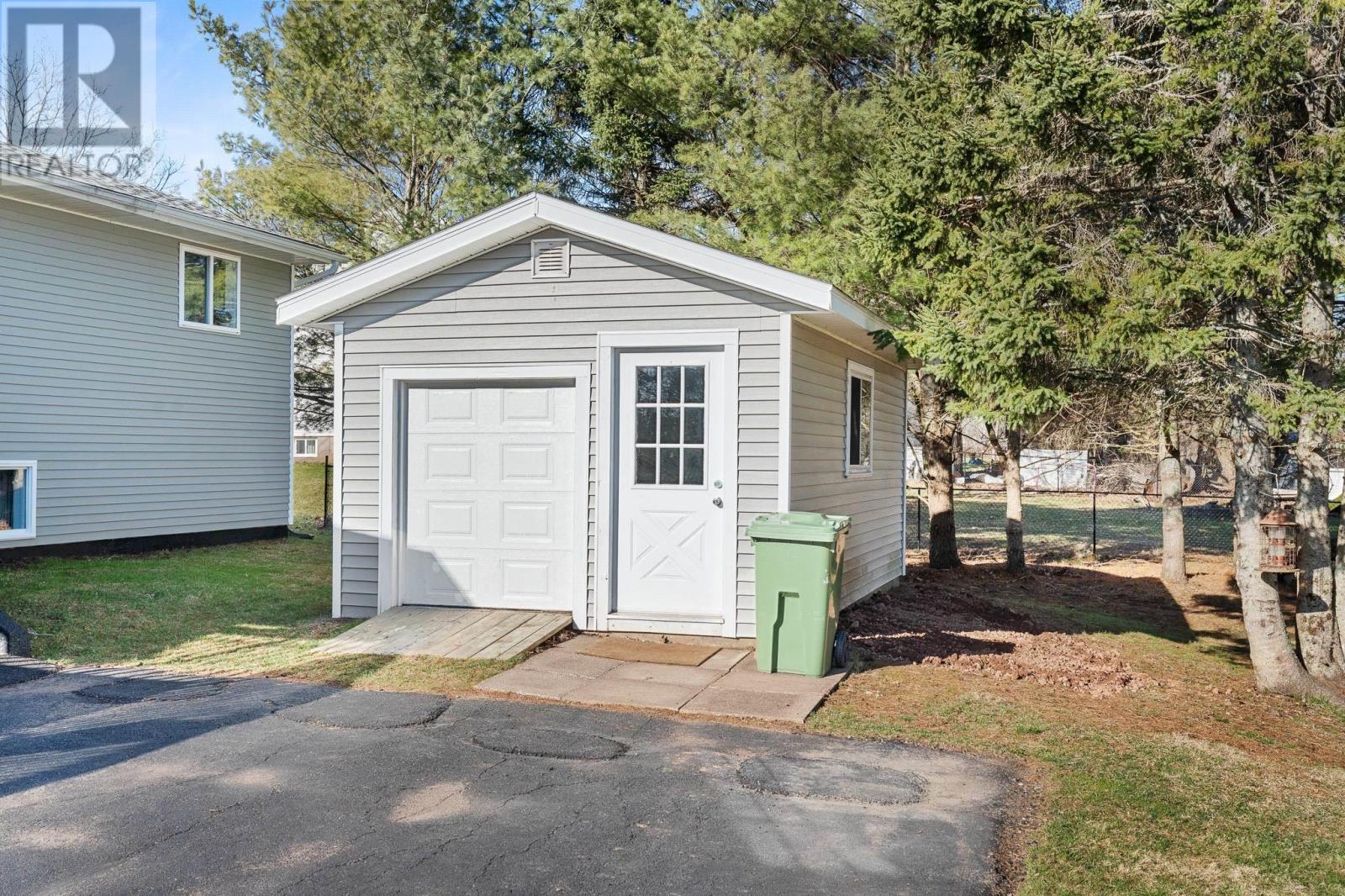 23 Retson Drive Property Photo 36