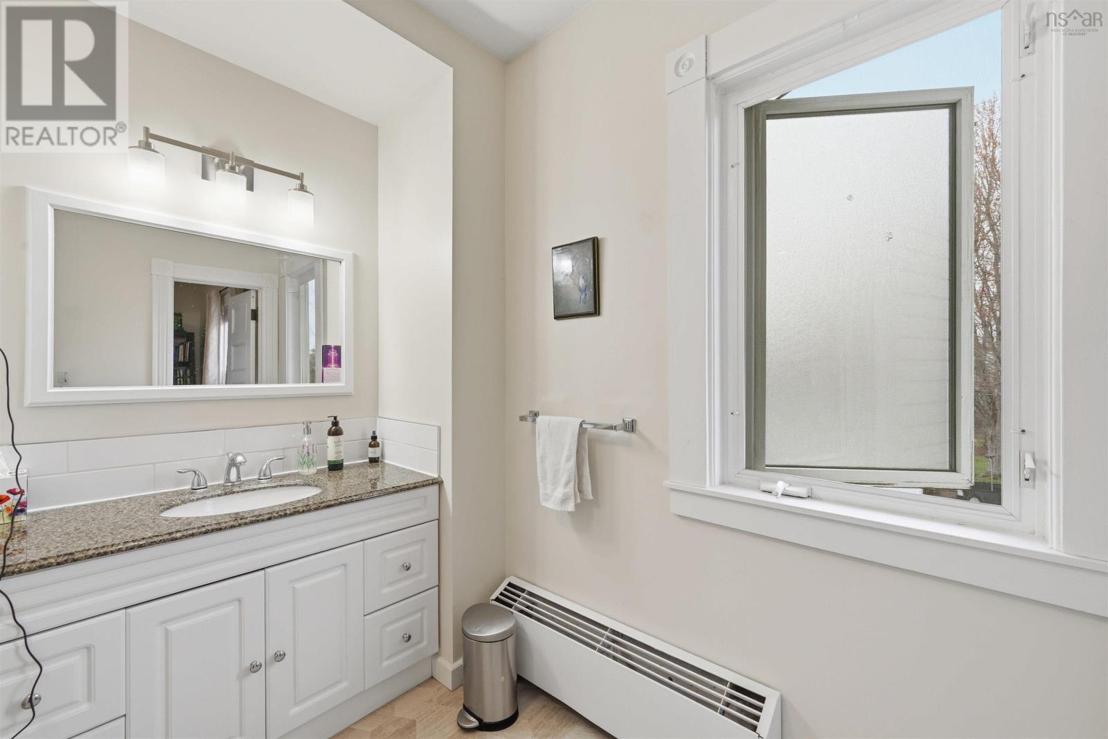 179 Granville Street Property Photo 31