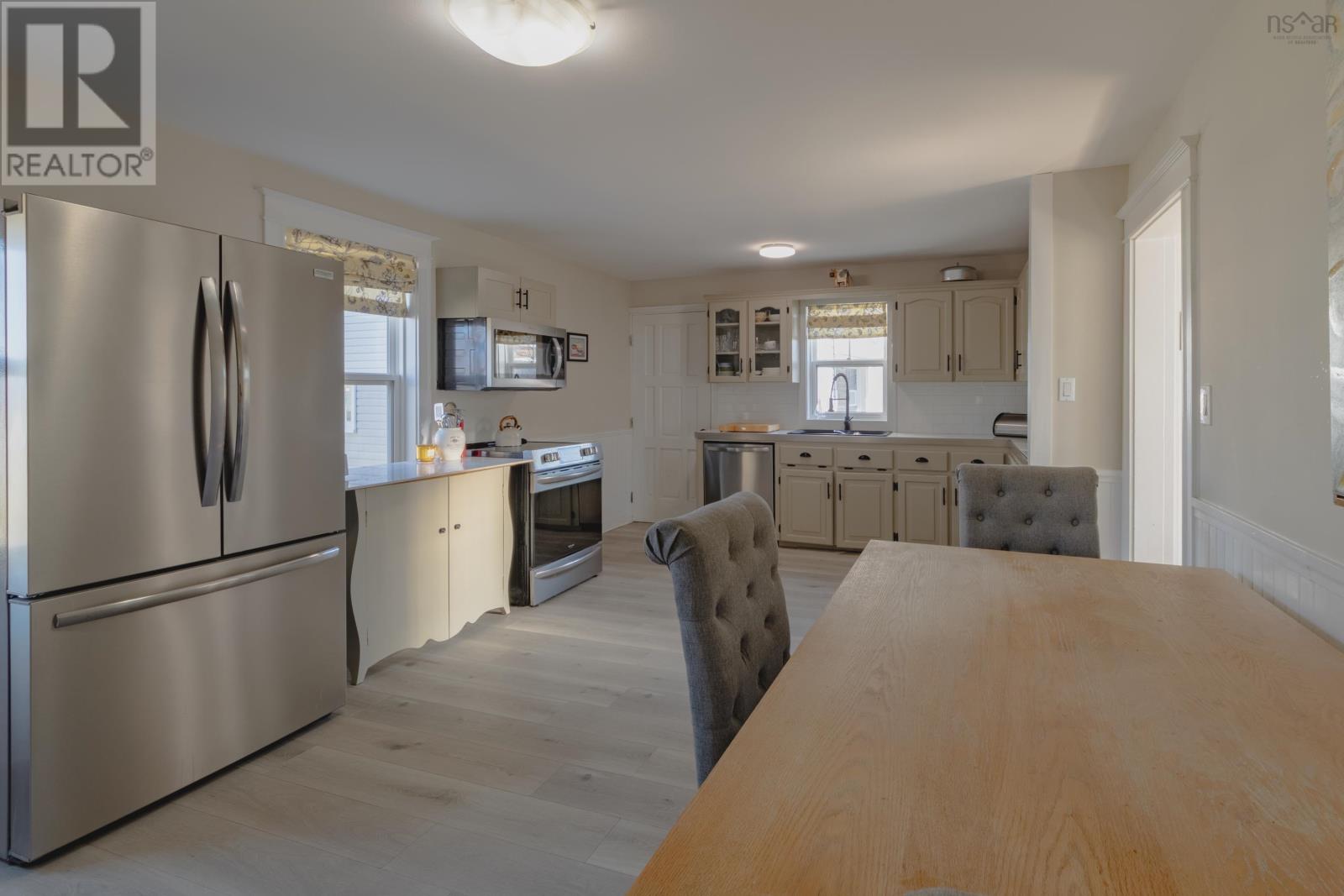 920 Highway 1 Property Photo 17