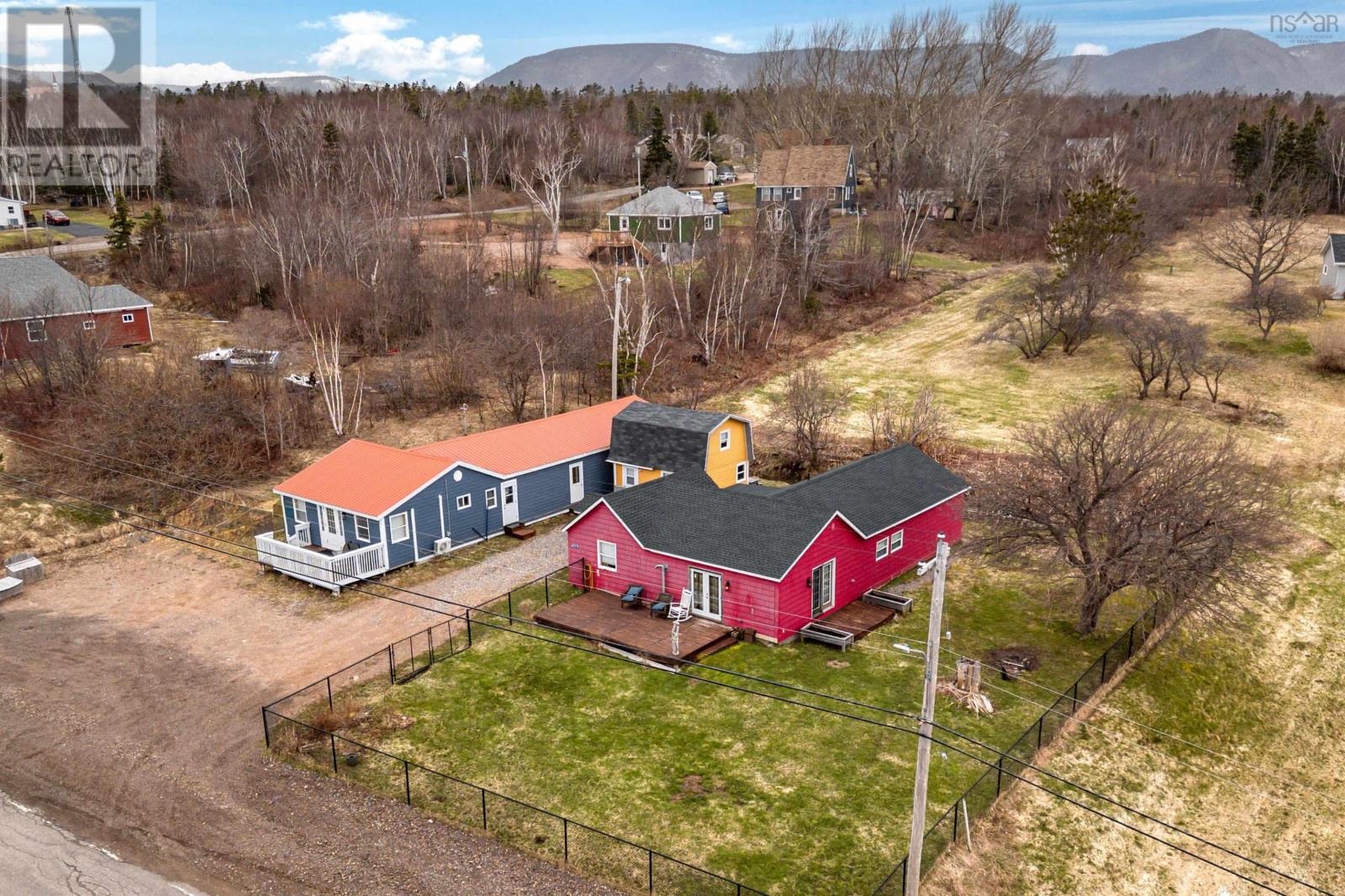 29377 Cabot Trail Property Photo 1