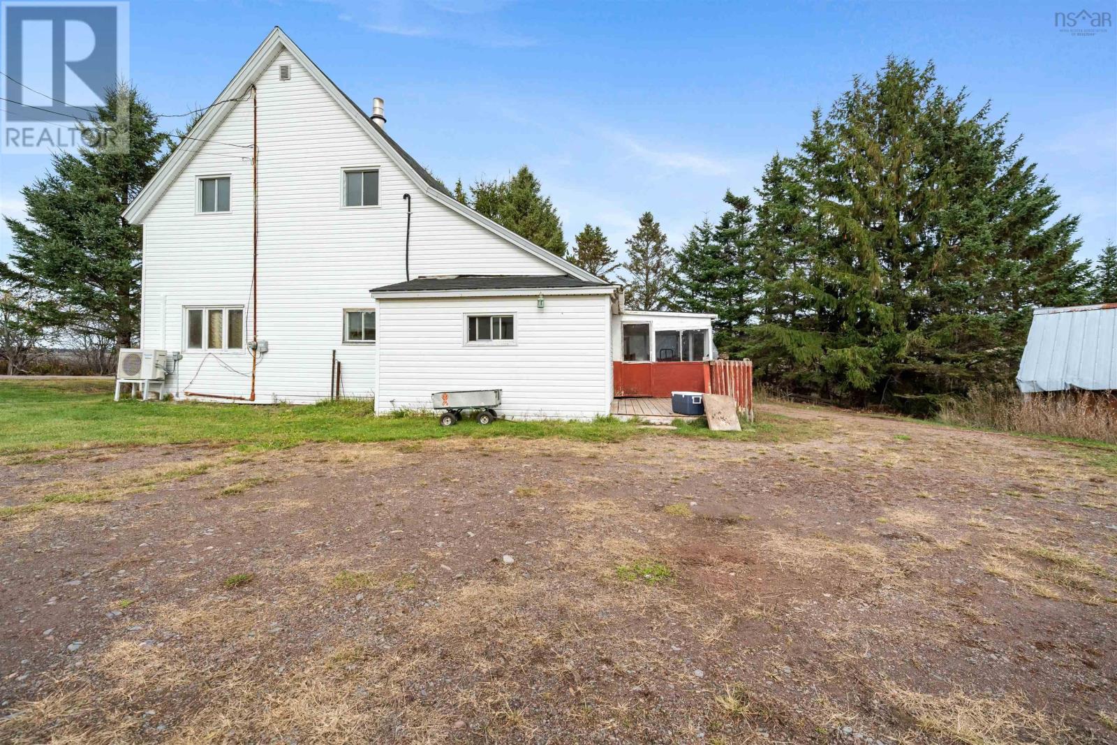 5030 Boars Back Road Property Photo 8