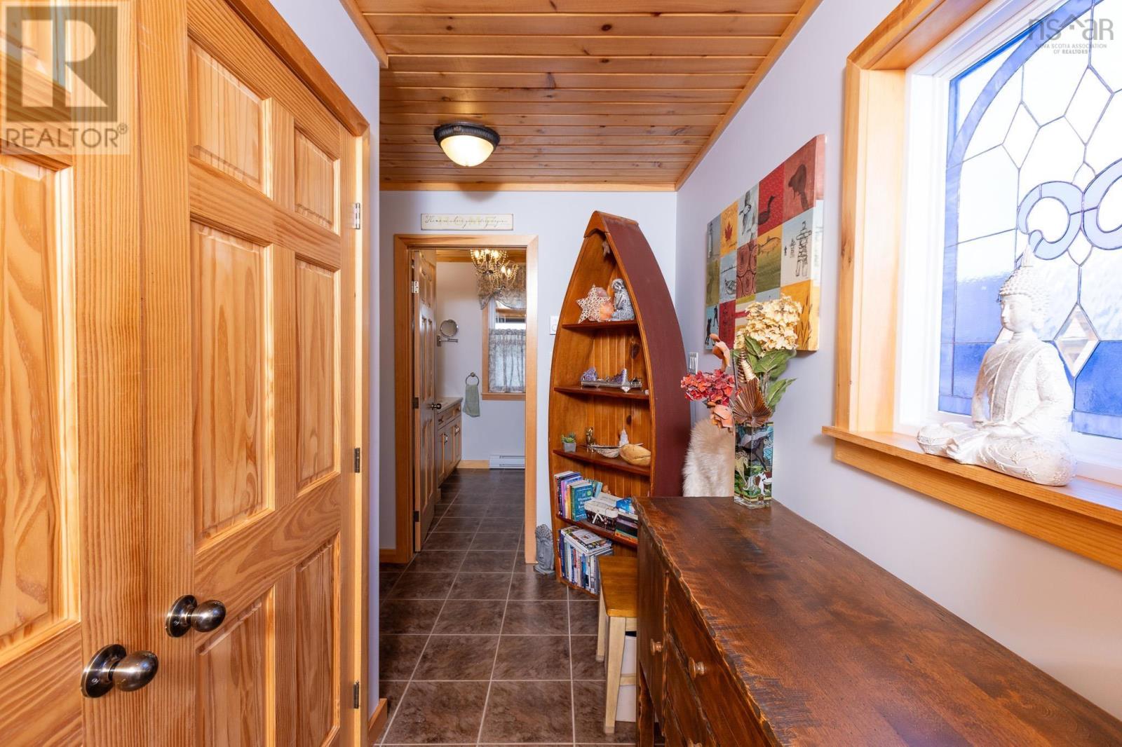 1749 Mcleans Lake Road Property Photo 3