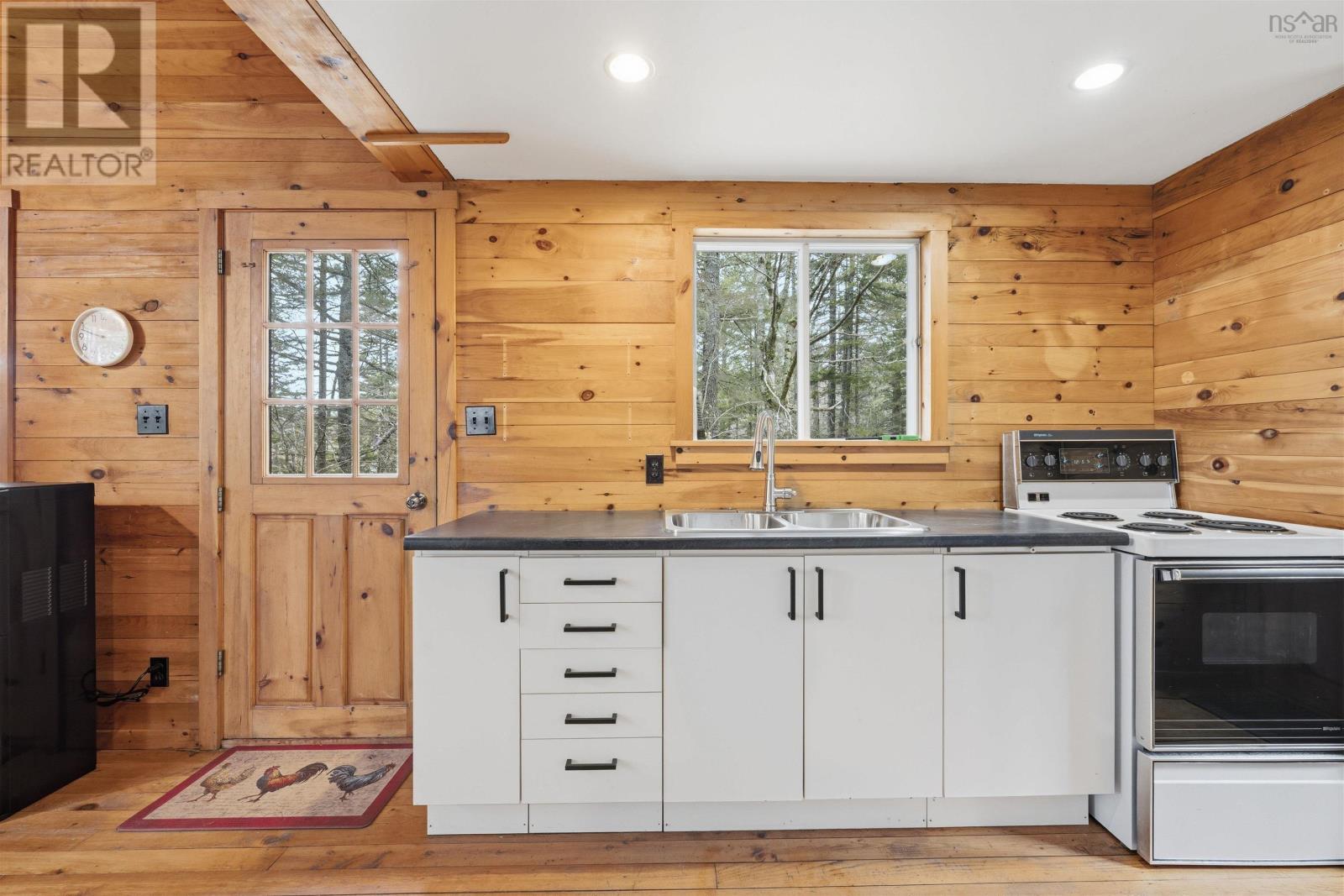 442 Narrows Road Property Photo 11
