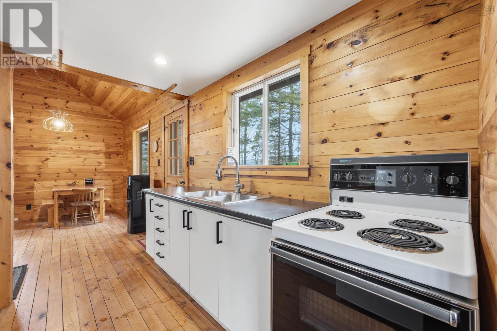 442 Narrows Road Property Photo 12