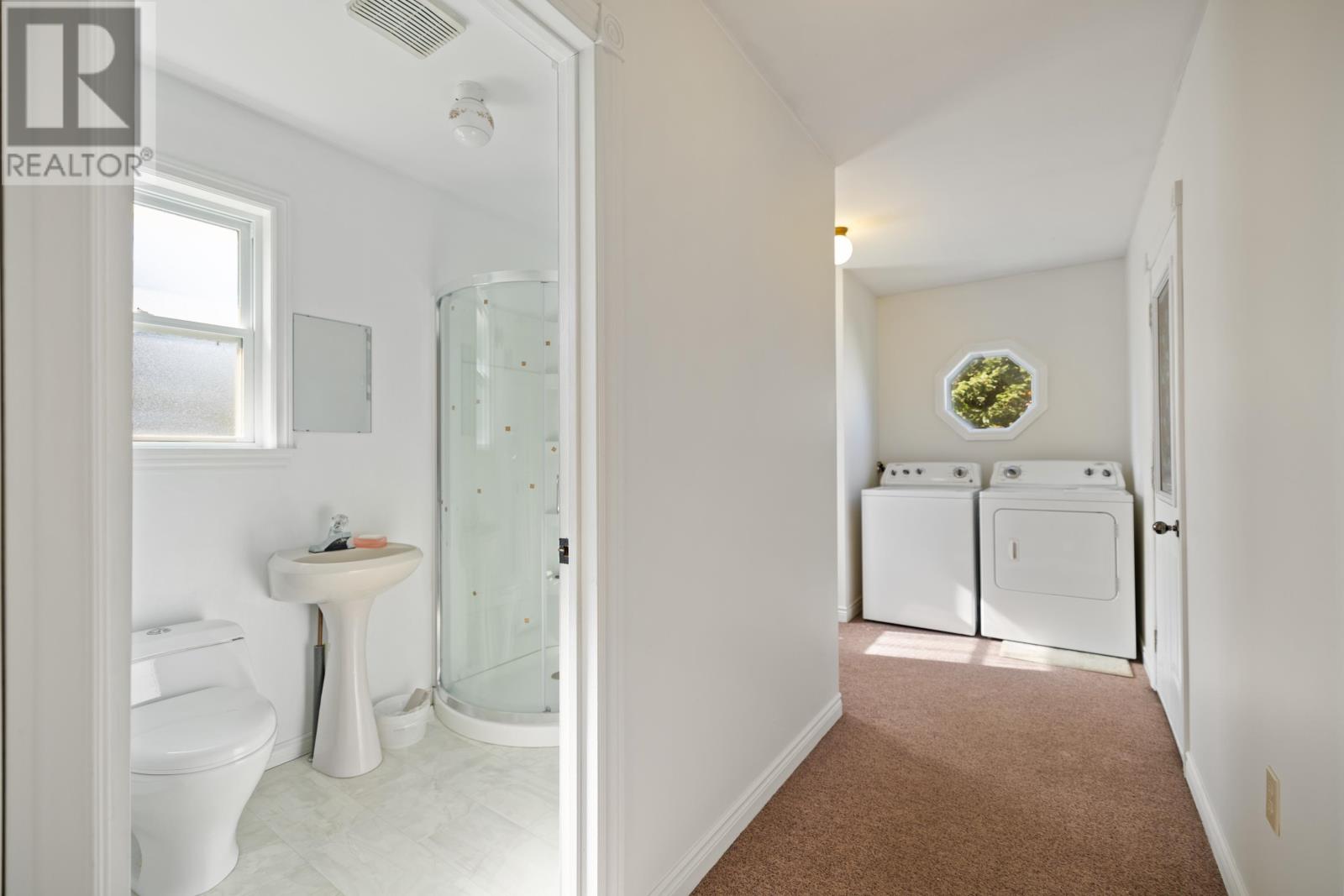 633 Queen Street Property Photo 18