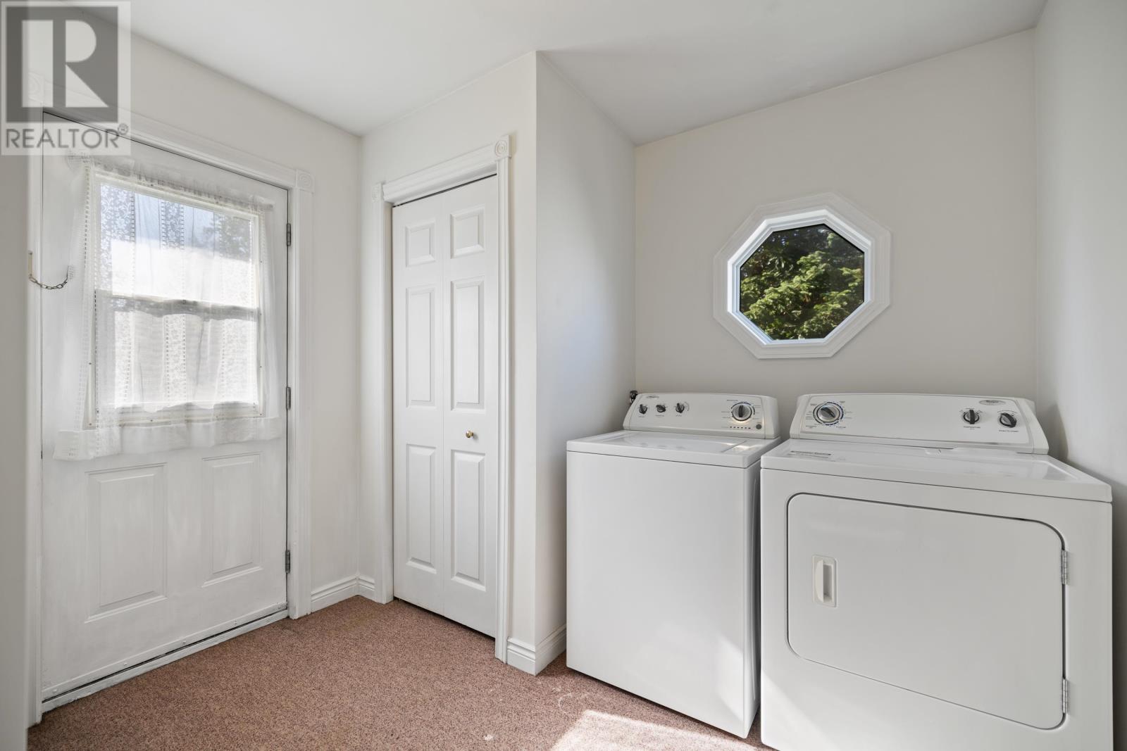 633 Queen Street Property Photo 20