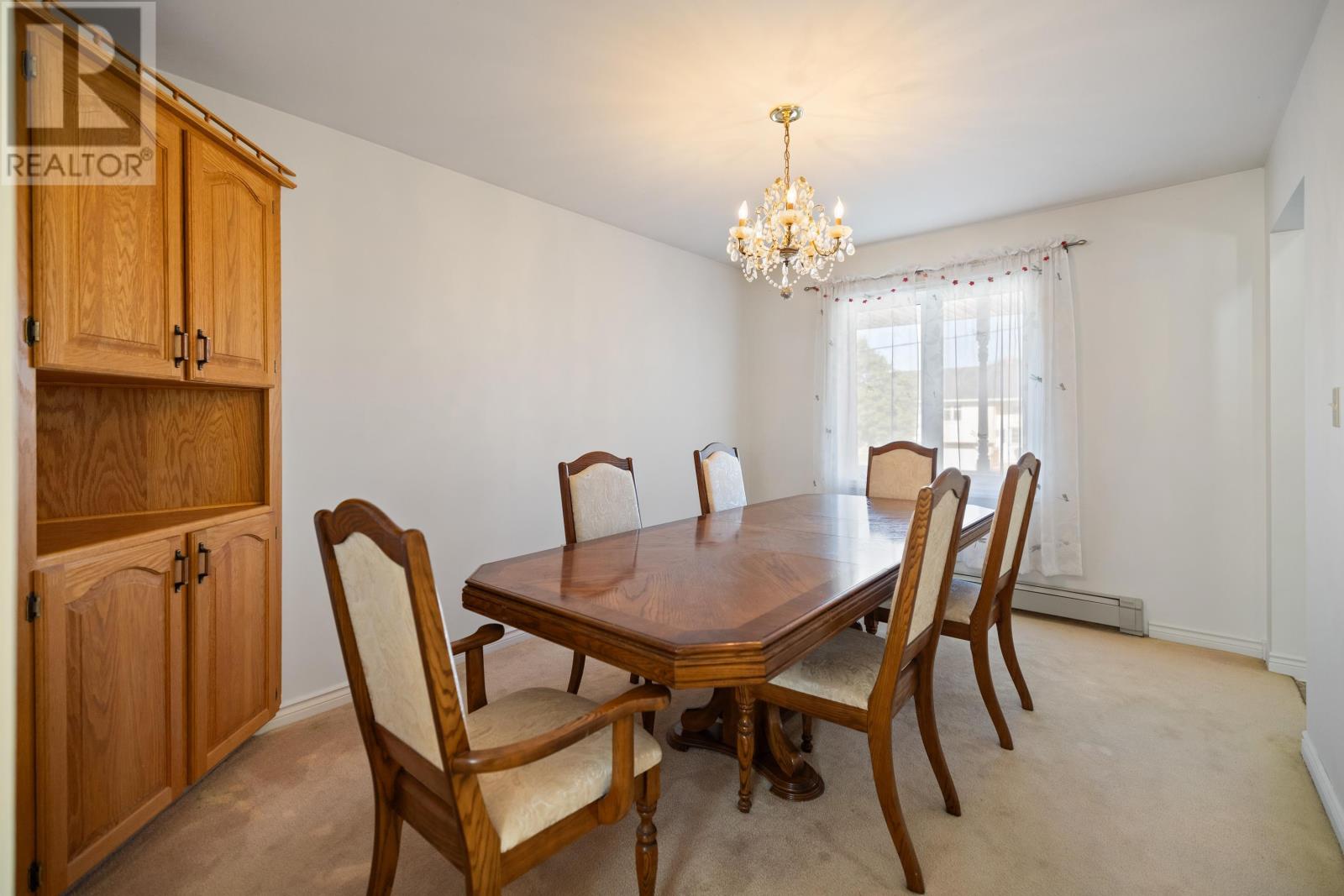 633 Queen Street Property Photo 22