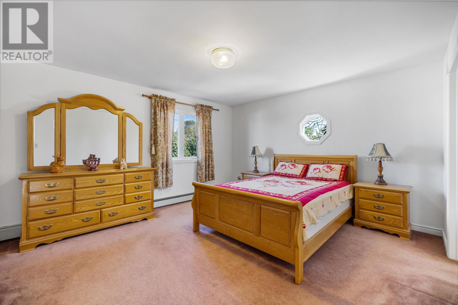 633 Queen Street Property Photo 26