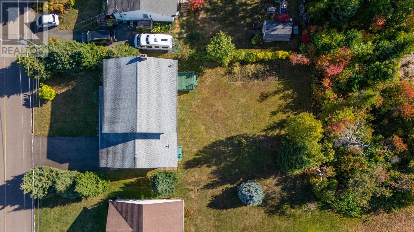 633 Queen Street Property Photo 44