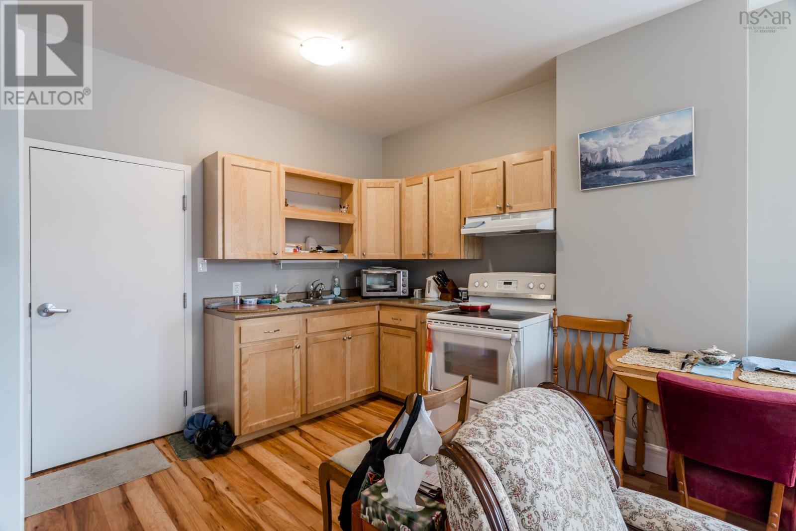 21 Queen Street Property Photo 18