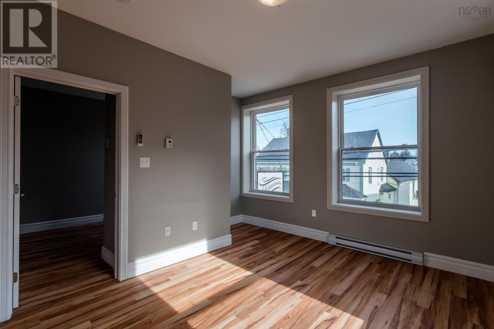 21 Queen Street Property Photo 19