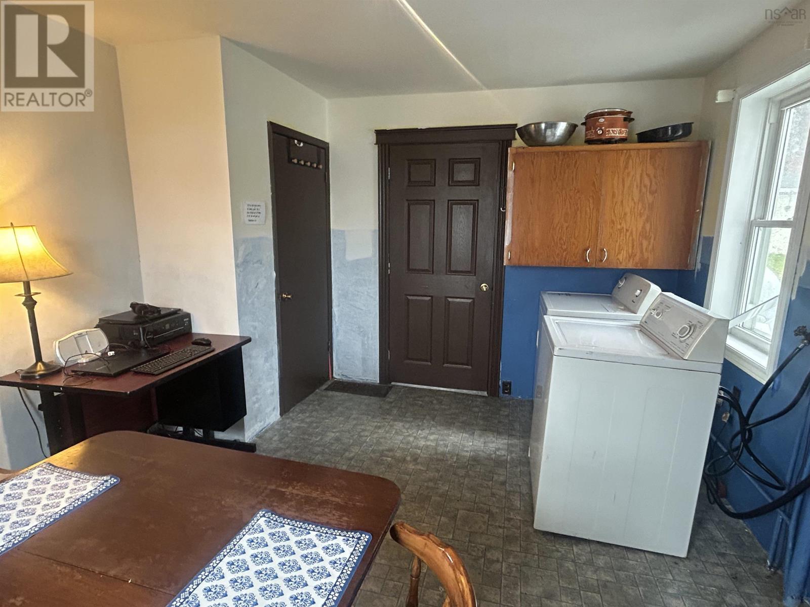 78 High Street Property Photo 12