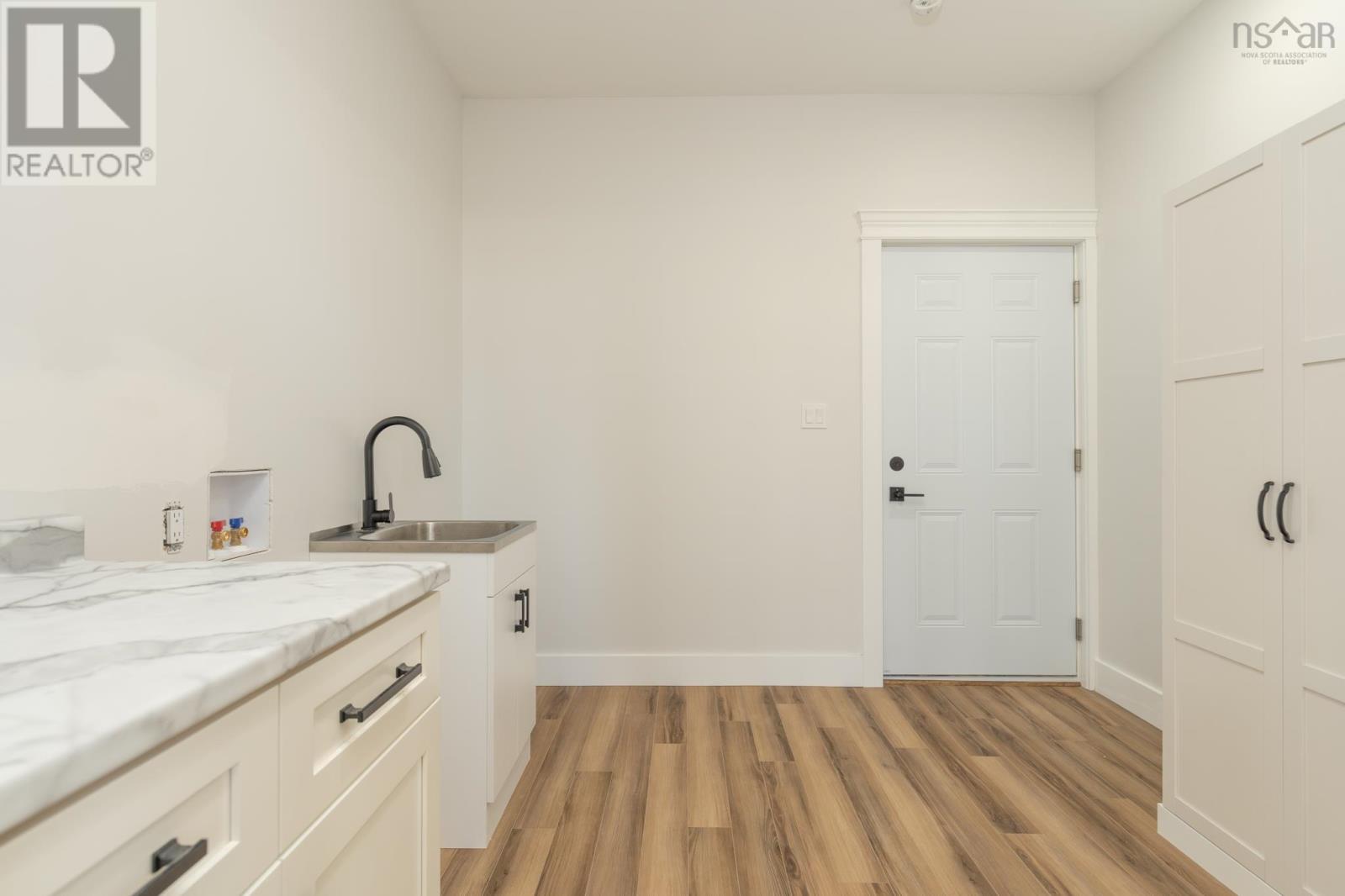 118 Park Drive Property Photo 44