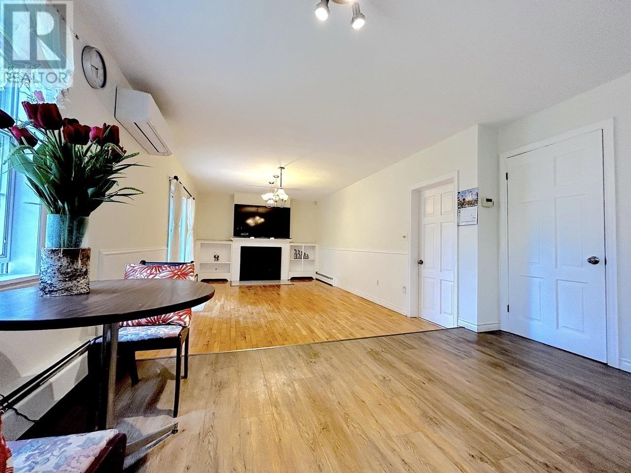 96 Nassau St. Property Photo 12