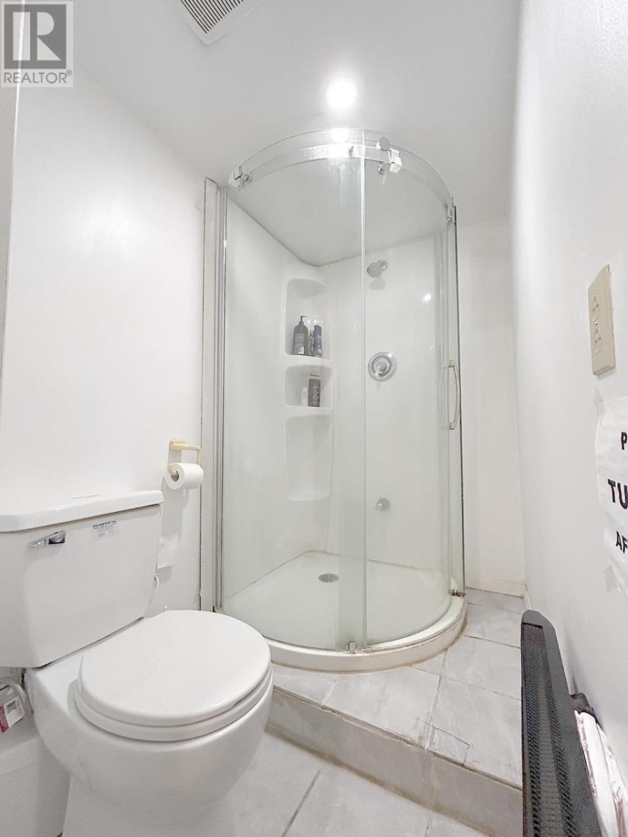 96 Nassau St. Property Photo 31