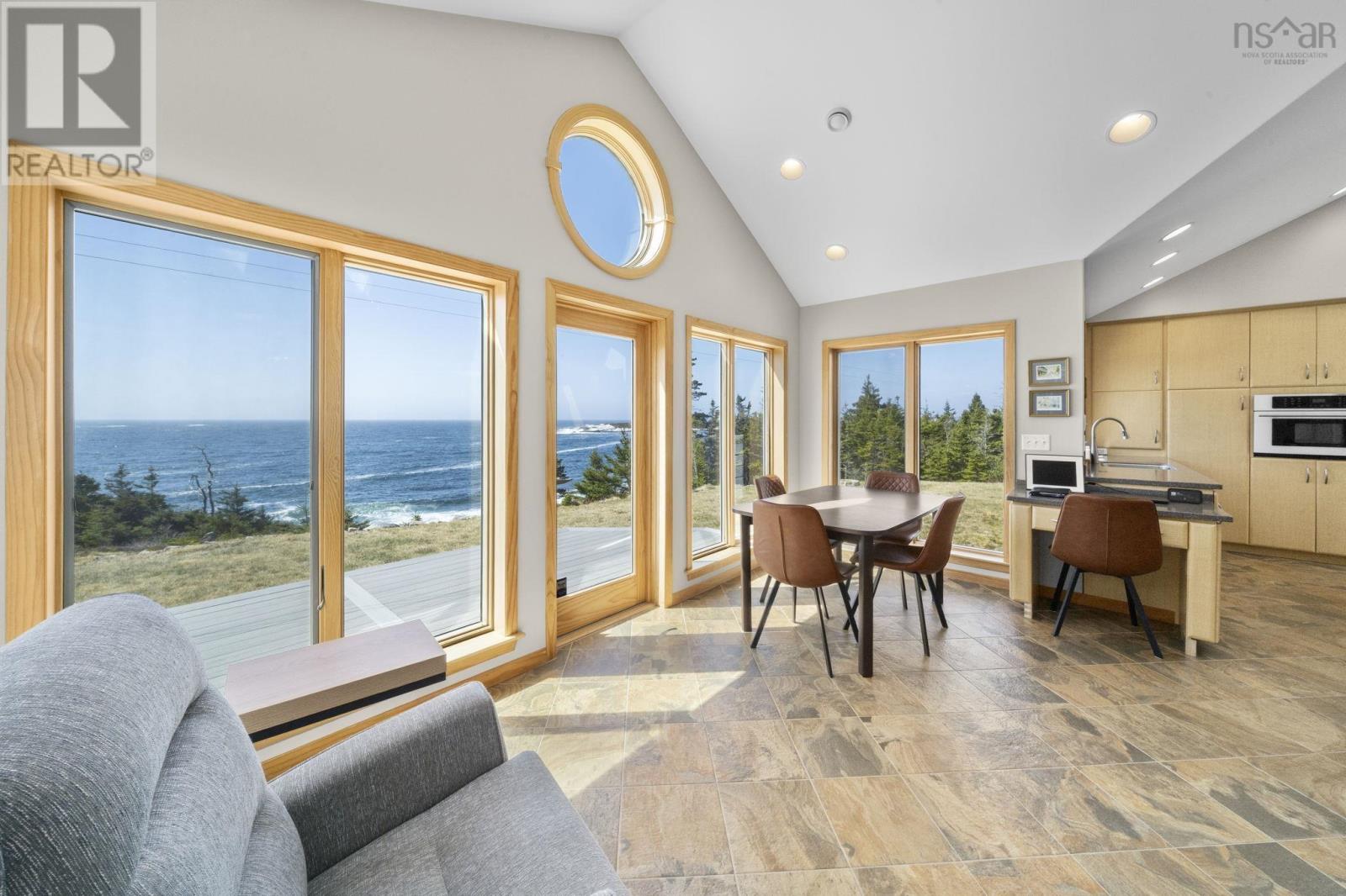 656 Bald Rock Road Property Photo 4