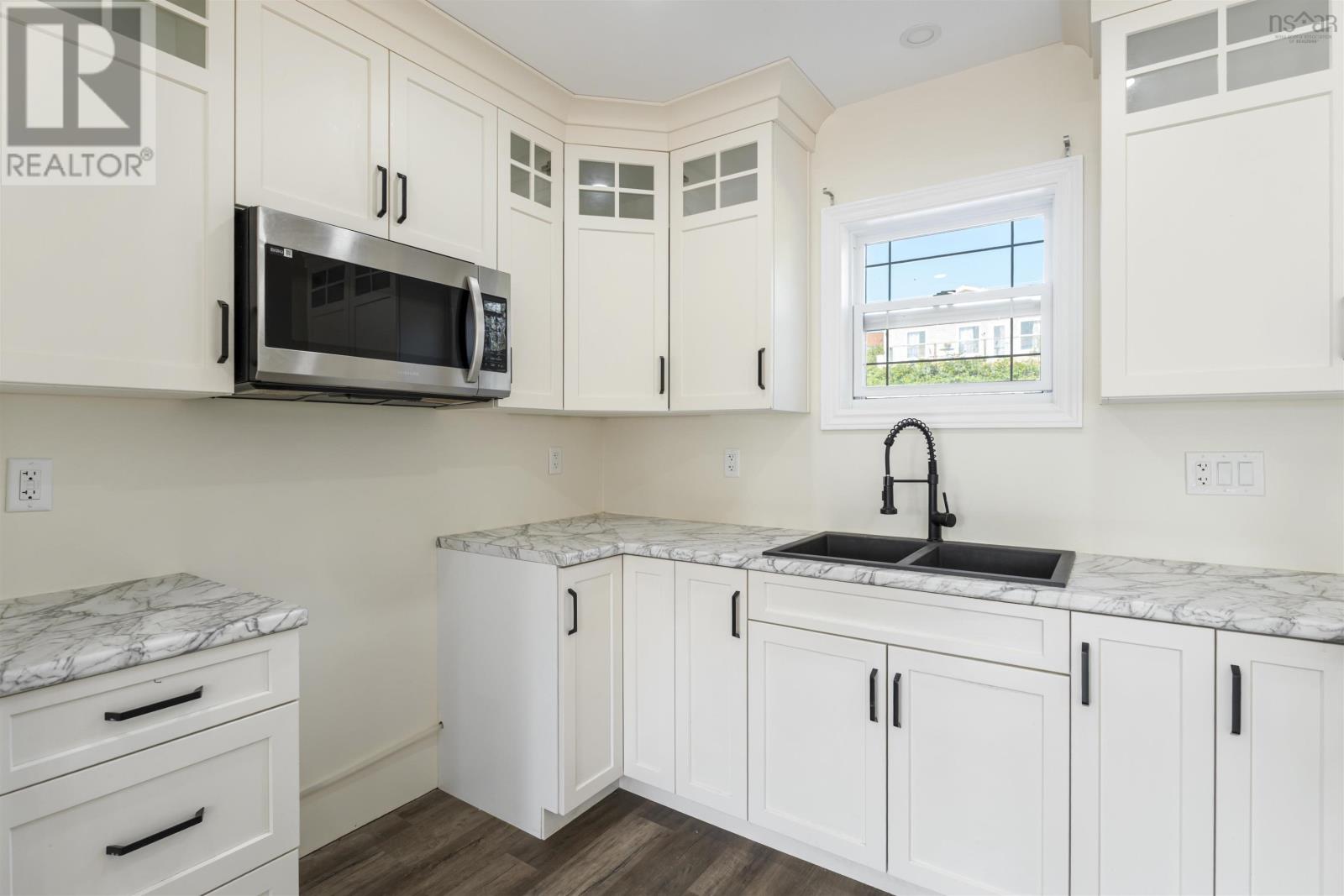 109 Second Ave Avenue Property Photo 14