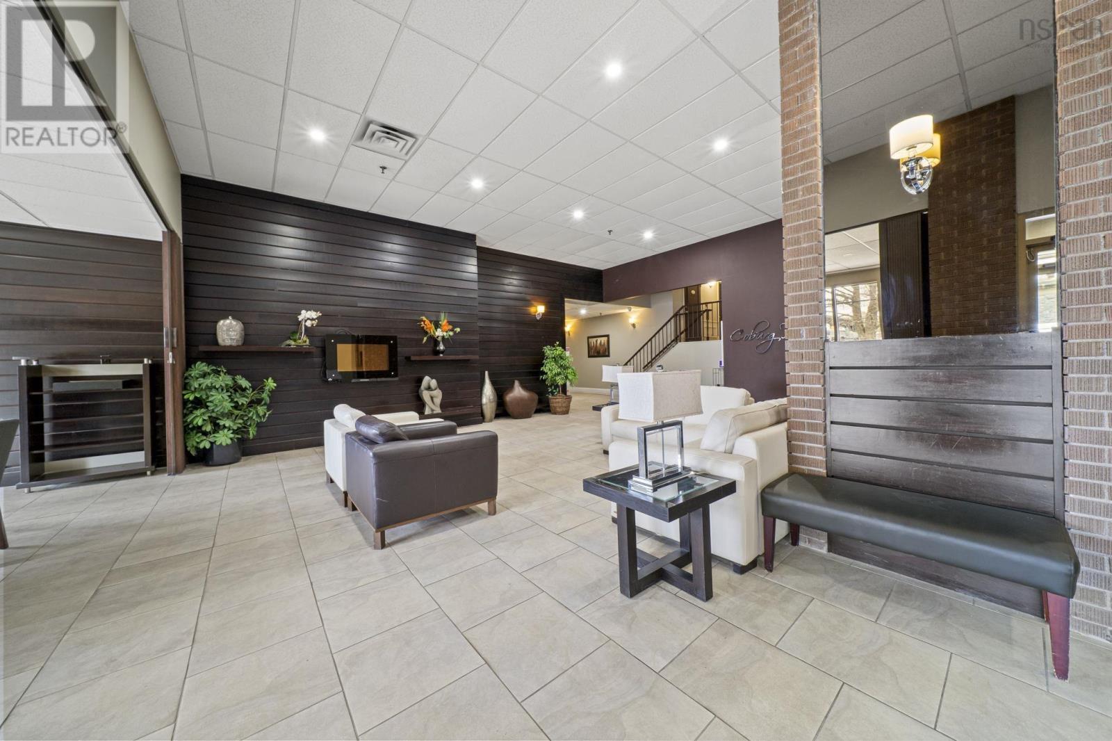 706 6369 Coburg Road Property Photo 44