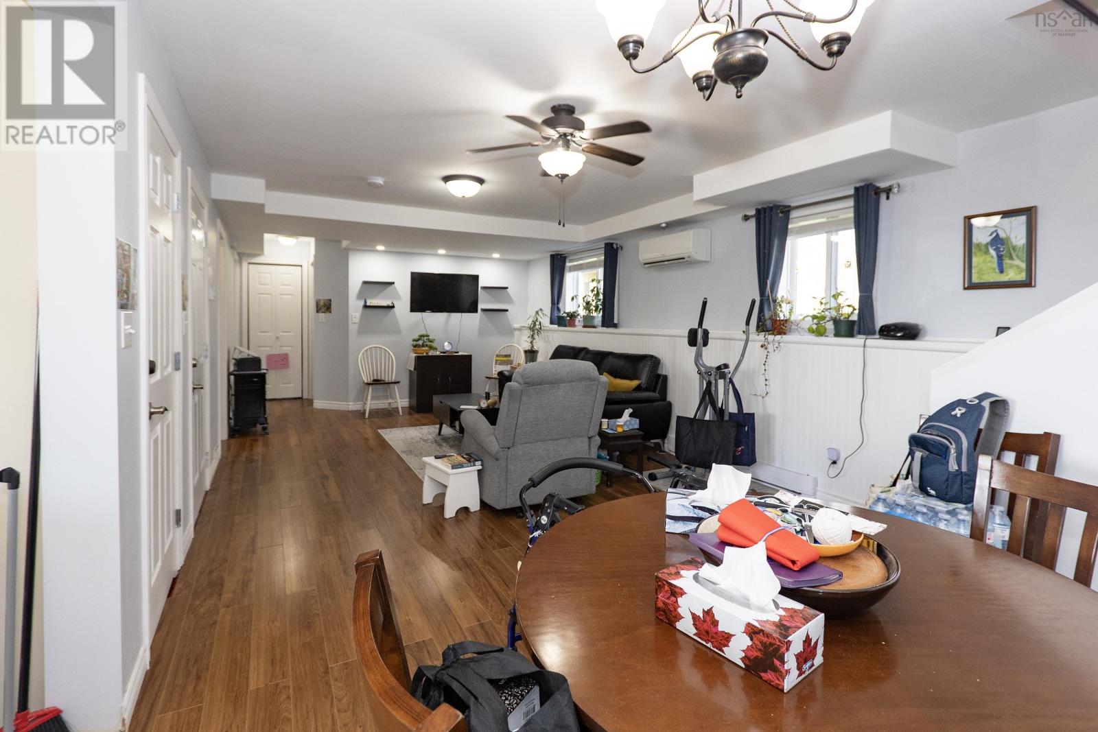 18372 Highway 2 Property Photo 36