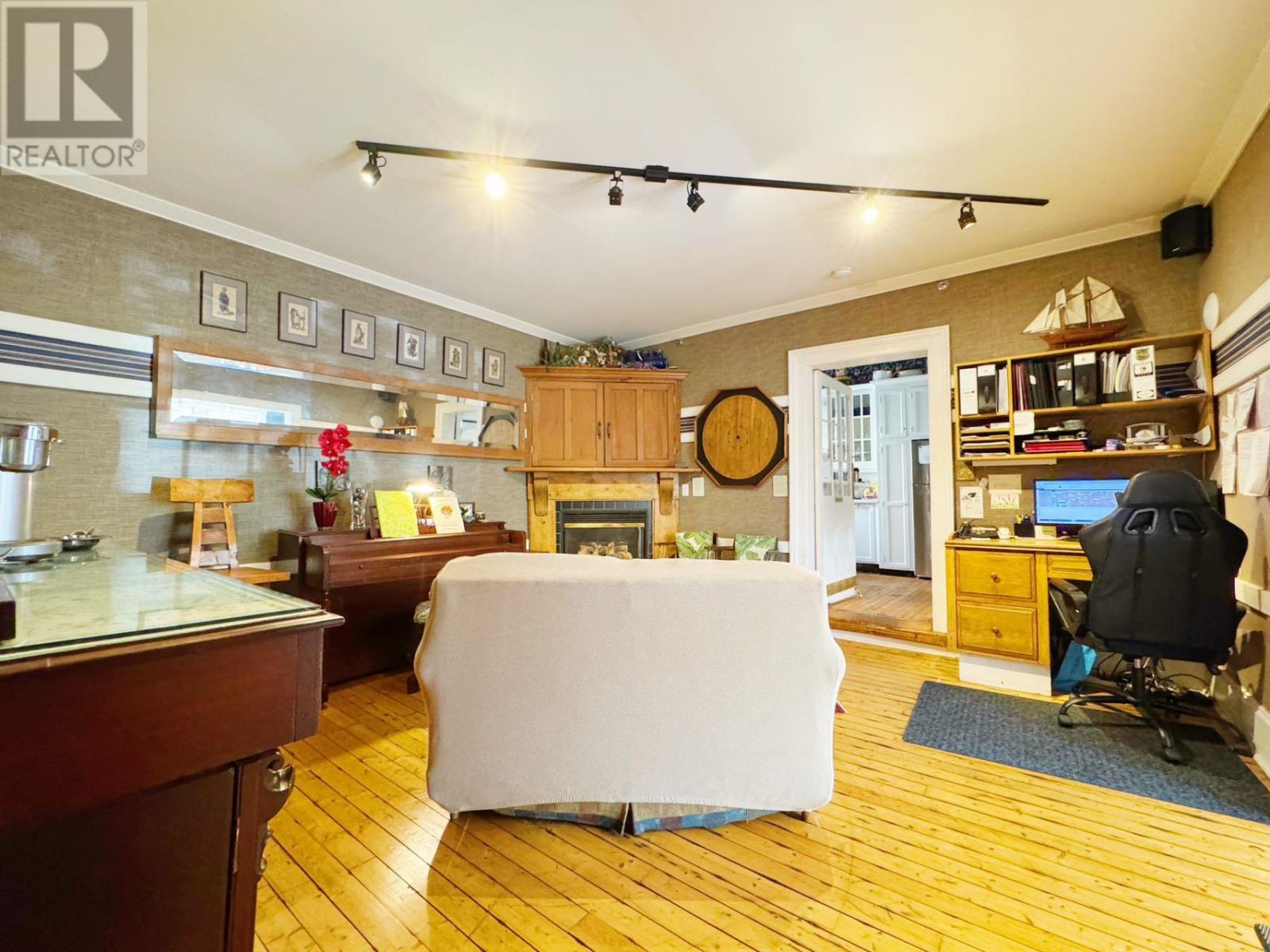 49-51 Fitzroy Street Property Photo 12