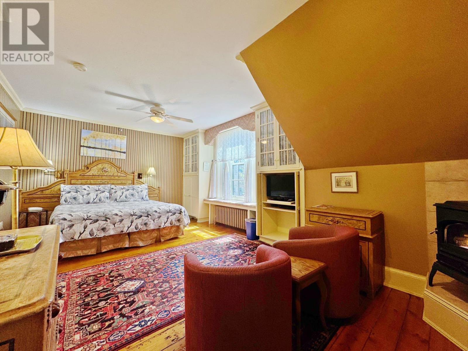 49-51 Fitzroy Street Property Photo 18