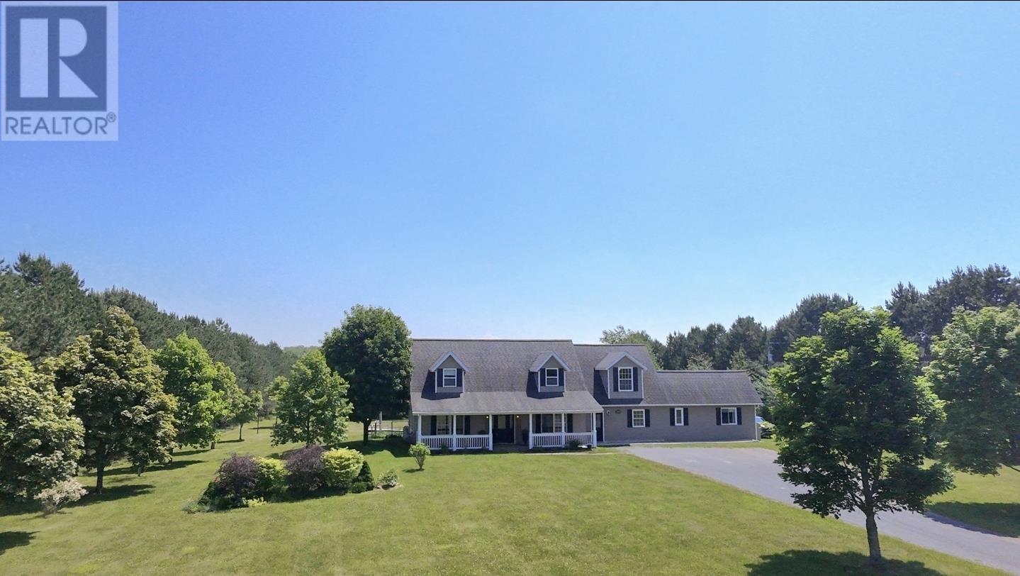663 Valleyfield Road Property Photo 2