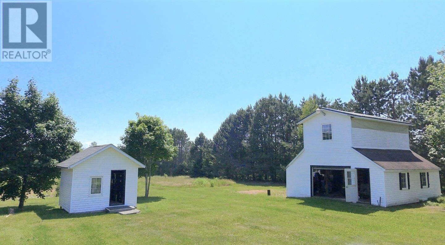 663 Valleyfield Road Property Photo 5
