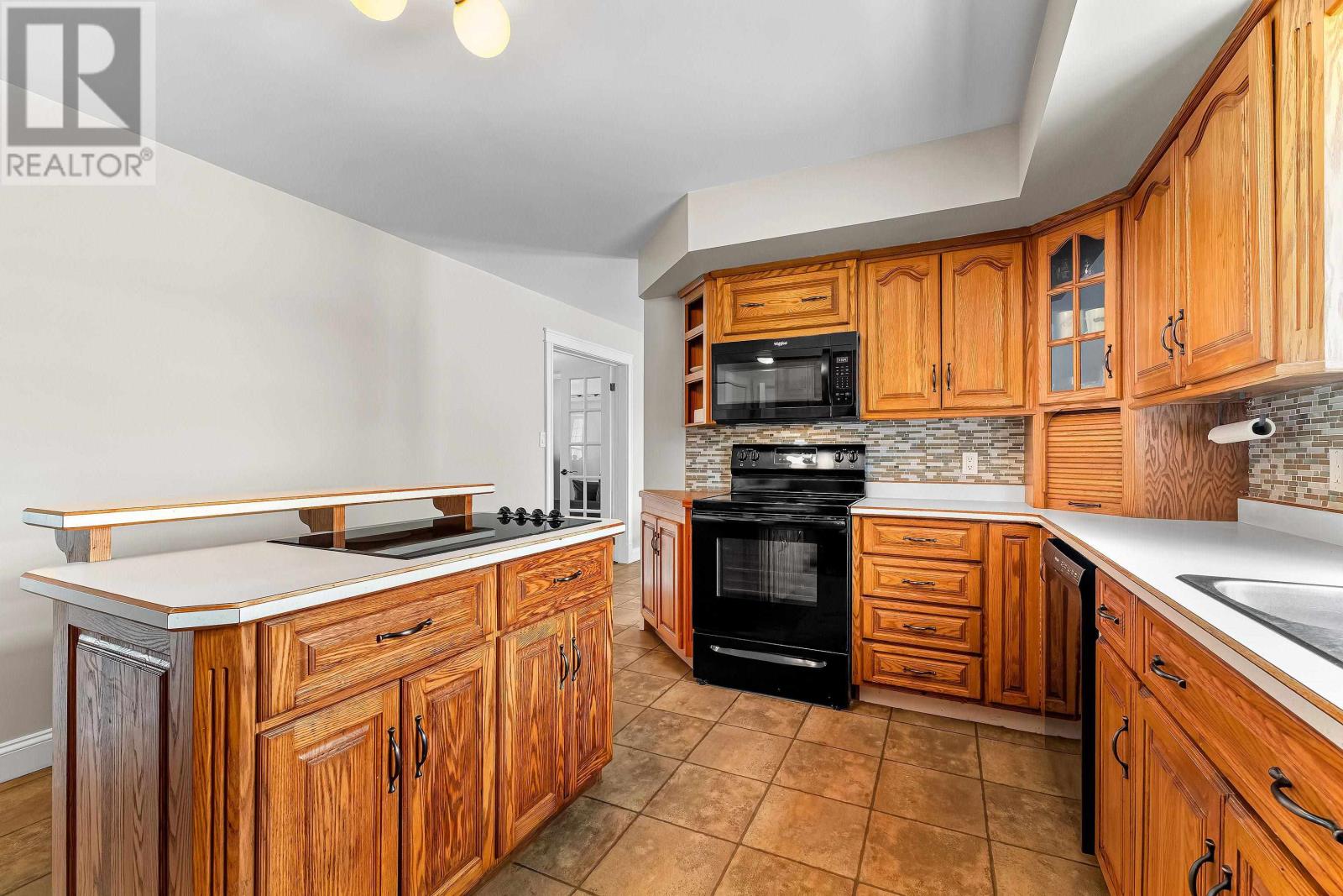 663 Valleyfield Road Property Photo 13