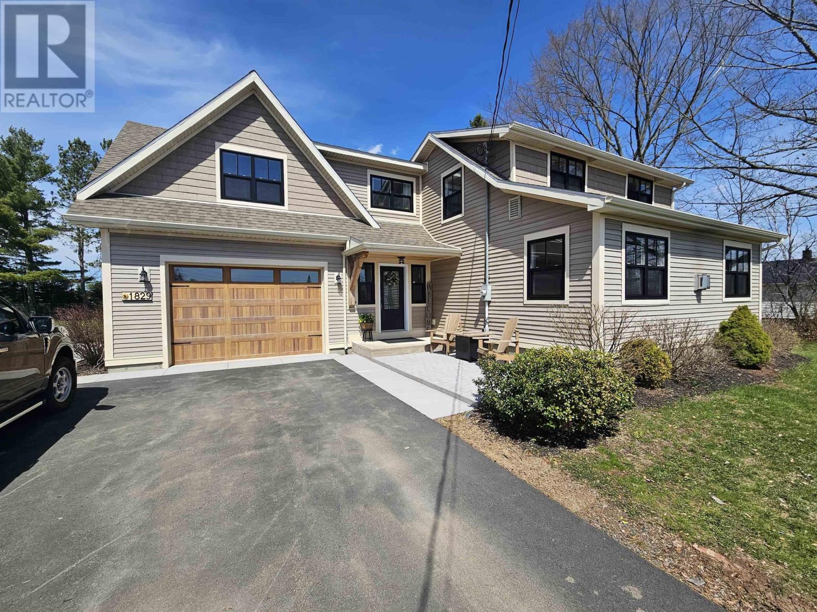 1829 Black River Road Property Photo 2