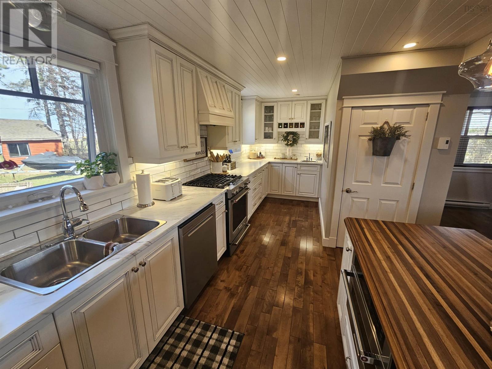 1829 Black River Road Property Photo 17
