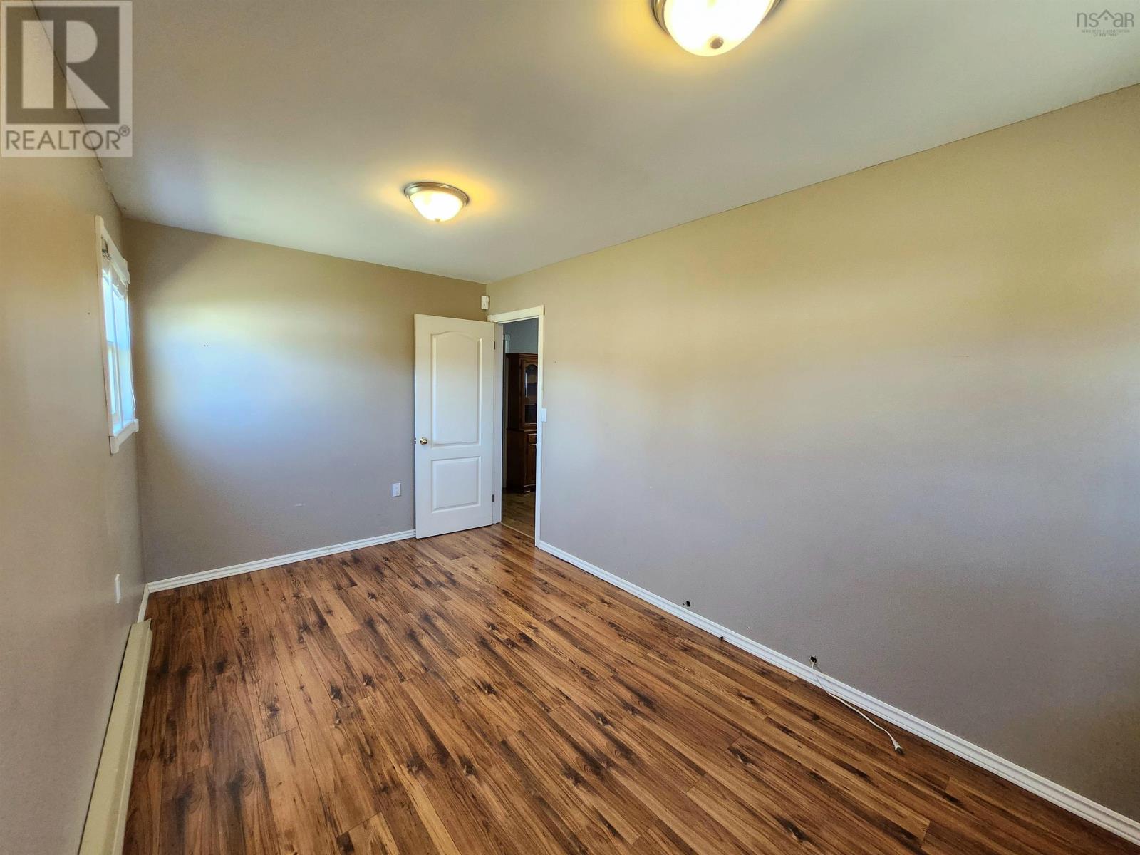 2280 Loch Lomond Road Property Photo 6