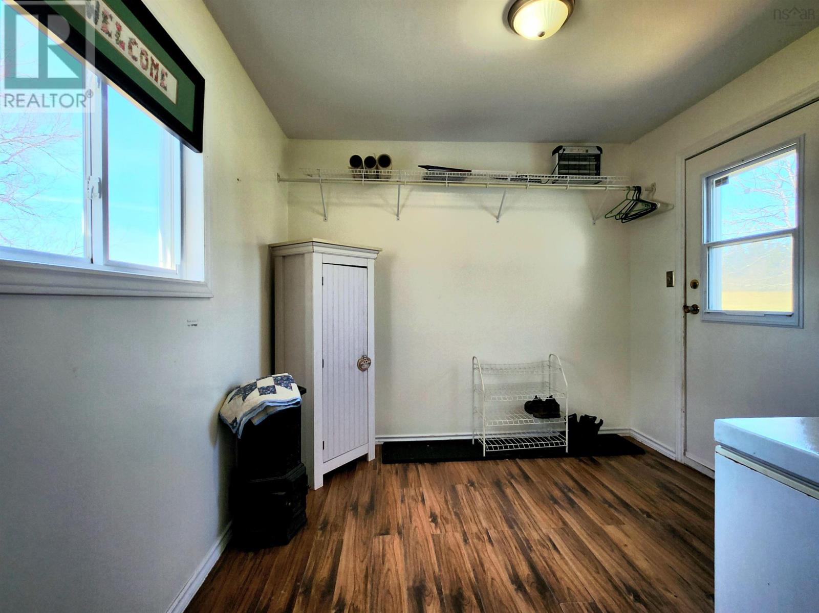 2280 Loch Lomond Road Property Photo 12