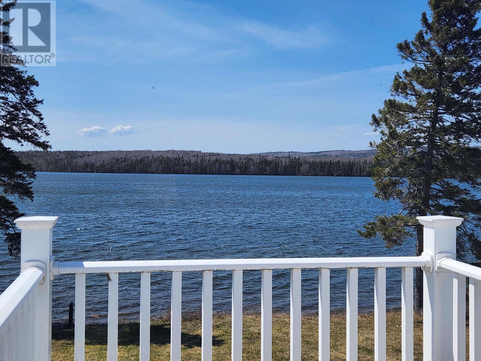 2280 Loch Lomond Road Property Photo 14